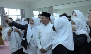 Uu Ruzhanul Ulum