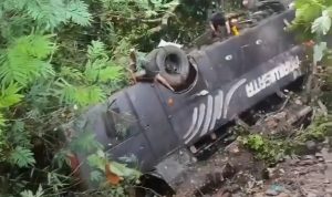 Nahas! Bus Pariwisata di Tasikmalaya Terjun Ke Jurang, 3 Orang Tewas