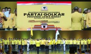 Lantik Pengurus Partai Golkar Jabar Hasil Musdalub, Airlangga Hartarto: Kita Harus Bekerja Keras