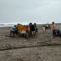 Perahu Terbelah Dihantam Ombak, Dua Nelayan Dikabarkan Hilang di Pantai Ciujung Cianjur