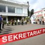 Transisi Energi Bersih, PLN Serahkan Sertifikat Energi Terbarukan untuk 5 Istana Kepresidenan