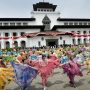 Jadi Warisan Budaya Tak Benda Indonesia, Tari Merak Digelar Massal di Gedung Sate