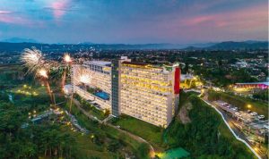 Around The World di Le Eminence Hotel Puncak