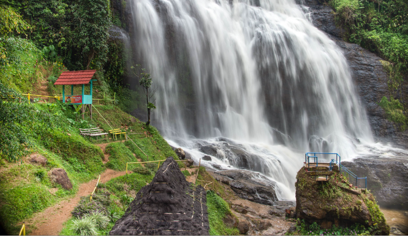 Curug Cikondang Cianjur, Harga Tiket, Rute dan Cara. (sumber foto: https://disparbud.jabarprov.go.id/curug-cikondang)