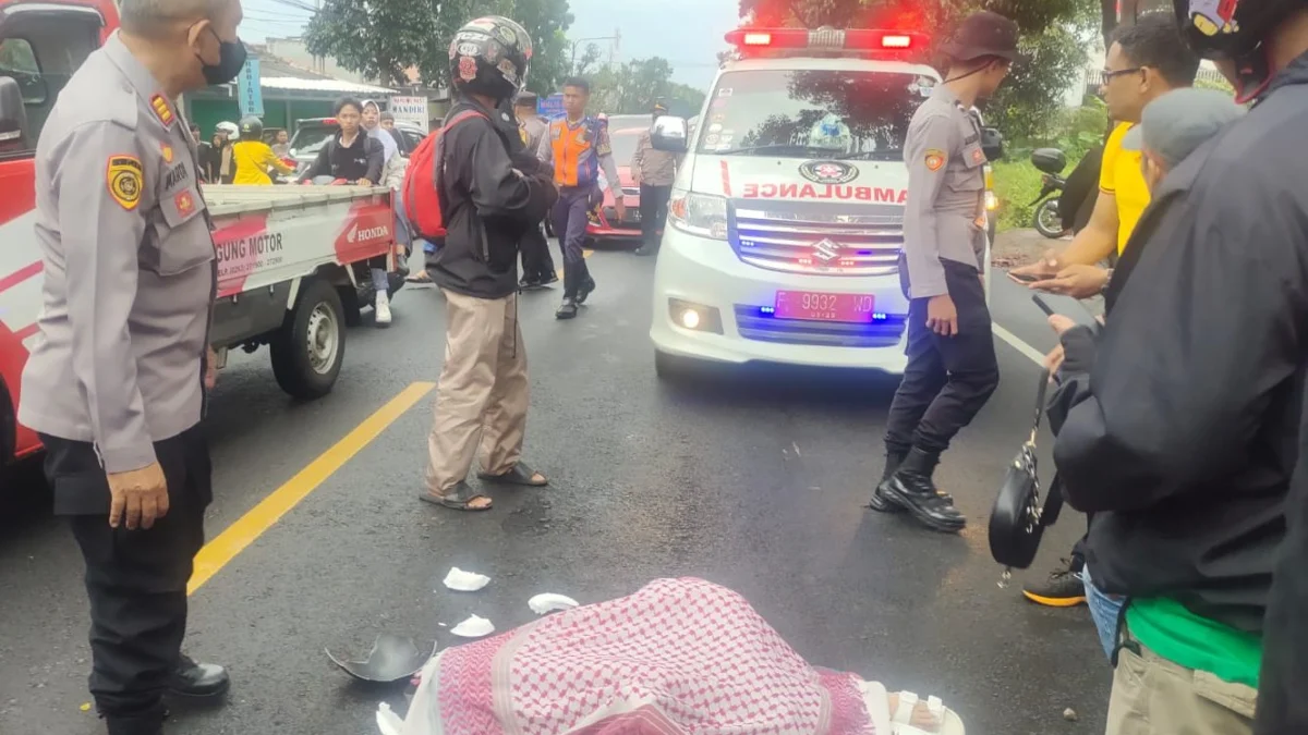 Seorang 'Lady Bikers' Tewas Terlindas. (dik)