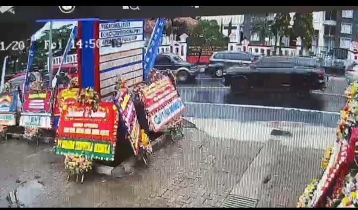 Kasus kecelakaan Selvi memasuki babak baru. (tangkapan layar CCTV)