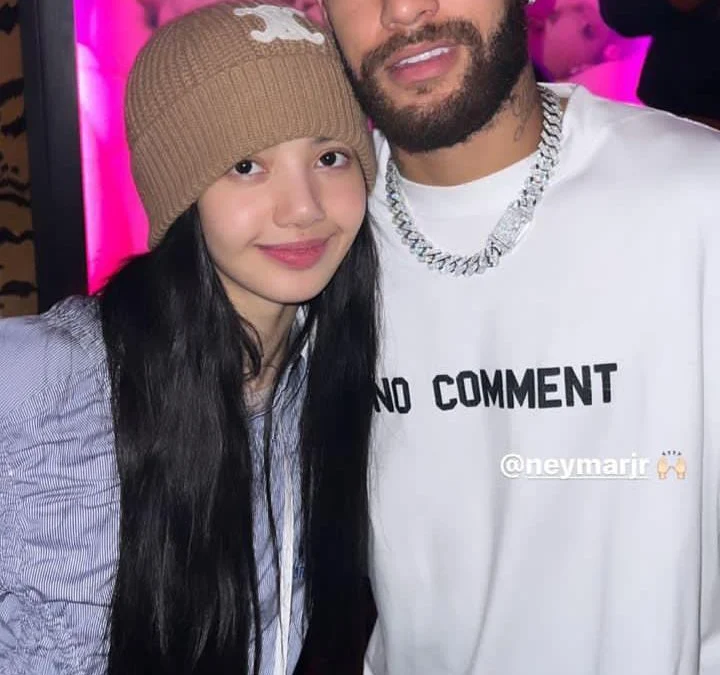 Lisa BlackPink Foto Bareng Neymar sumber: Ig Lisa