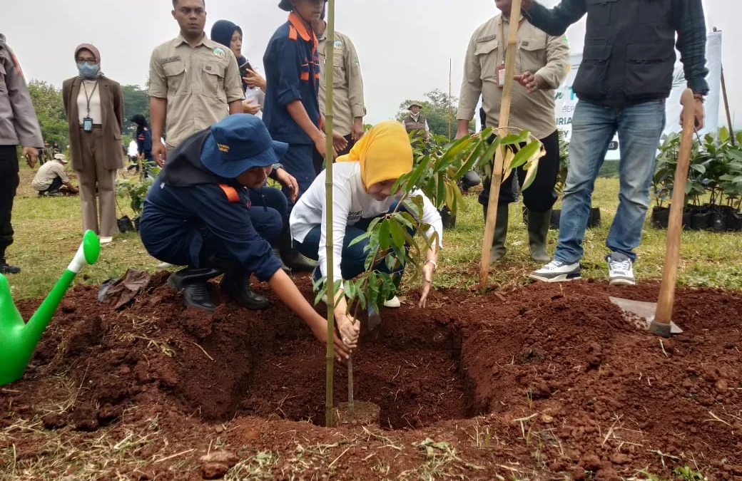 Atalia Ridwan Kamil Kampanyekan Tanam Pohon Buah