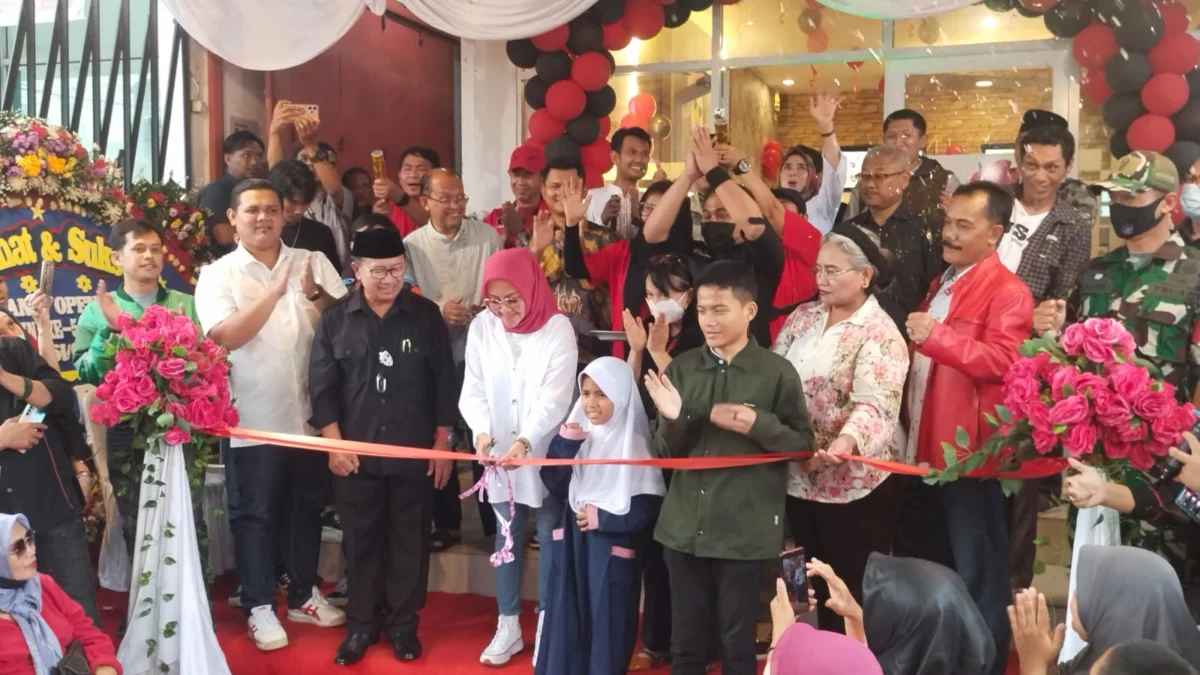 Nasi Kulit Gokskin Buka Cabang di Cianjur, Ini Harapan Bupati Herman Suherman