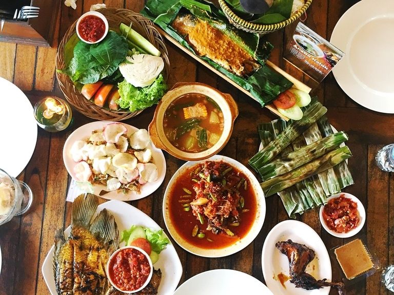 Menu kuliner makan siang