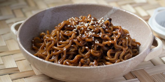 Cara Membuat Jajangmyeon Untuk Pemula