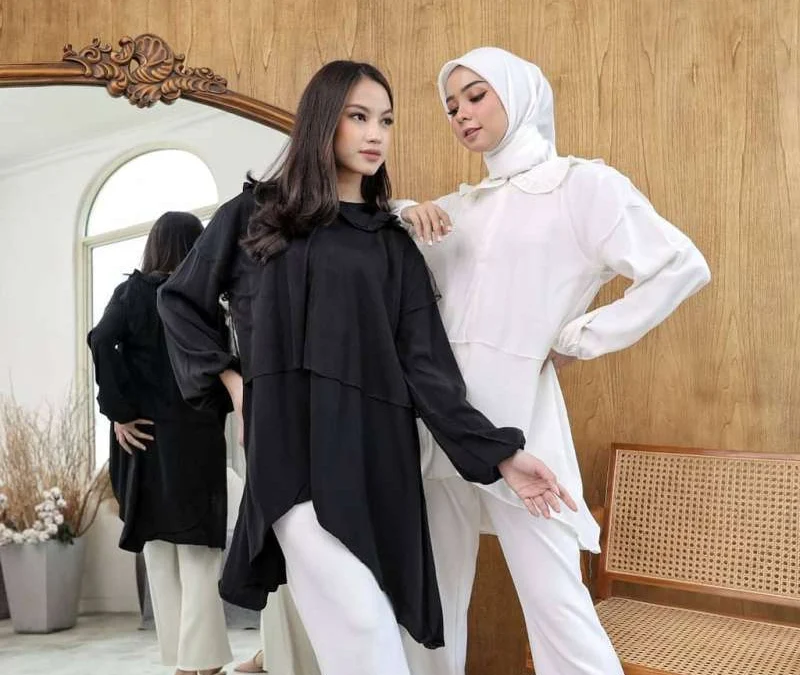 Inspirasi Outfit Hitam Putih Hijab, Tetap Modis