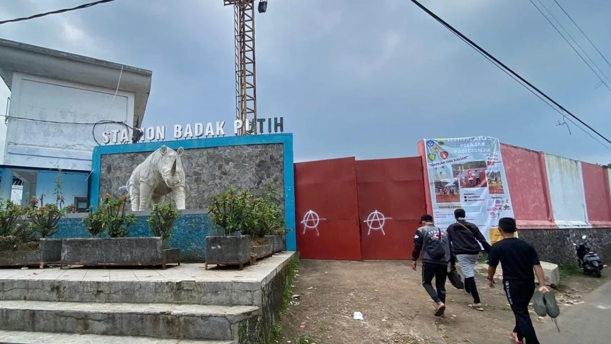 Stadion Badak Putih jadi Sasaran Aksi Vandalisme