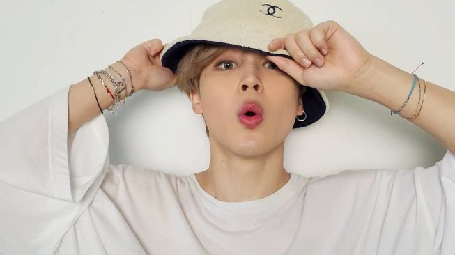 Jimin BTS Rilis Single 'Set Me Free Pt. 2'