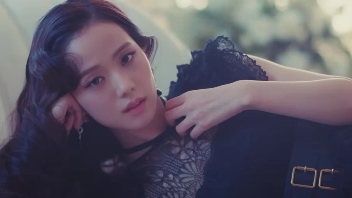 MV Teaser 'Flower' Jisoo BLACKPINK Buat Netizen Terpesona!