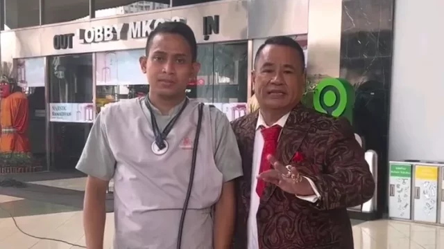 Waw Usai Kembalikan Dompet Hotman Paris, Petugas Kebersihan Dapat Uang Segepok