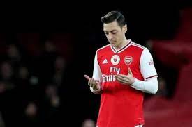 Di Usia 34 Tahunnya, Mesut Ozil Resemi Pensiun Di Dunia Sepak Bola!