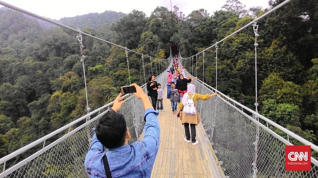 Pesona Indah Situs Gunung Sukabumi