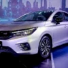 review Honda City 2023 yang akan menjadi pengganti Honda Jazz.