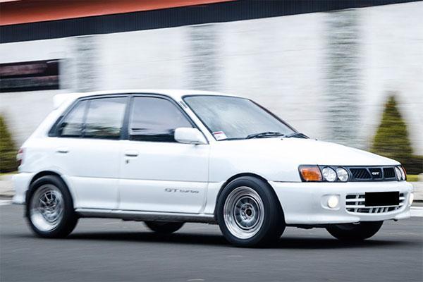 Toyota Starlet dari tahun (autofun)