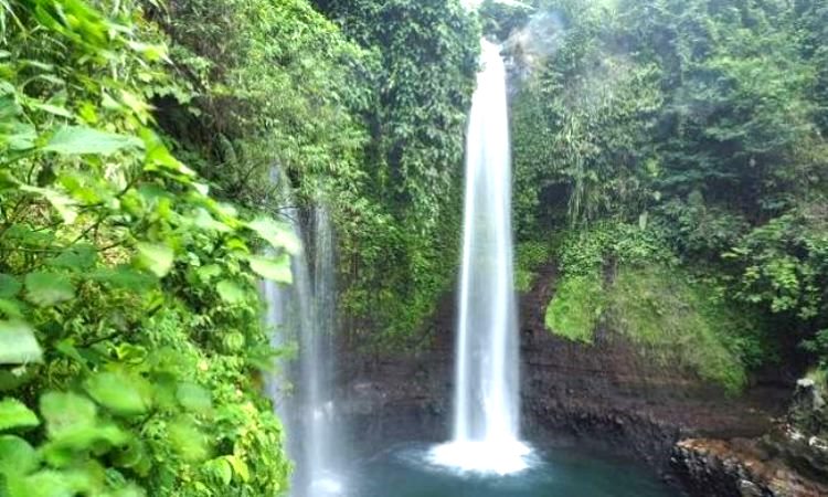 Di Cianjur ada Curug Dengdeng yang Sangat Mempesona