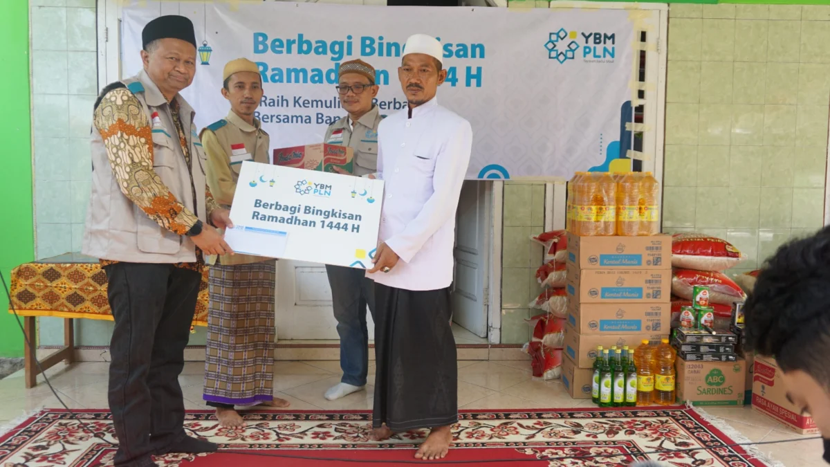 Berbagi Kebahagiaan Ramadan 1444 H bersama YBM PLN