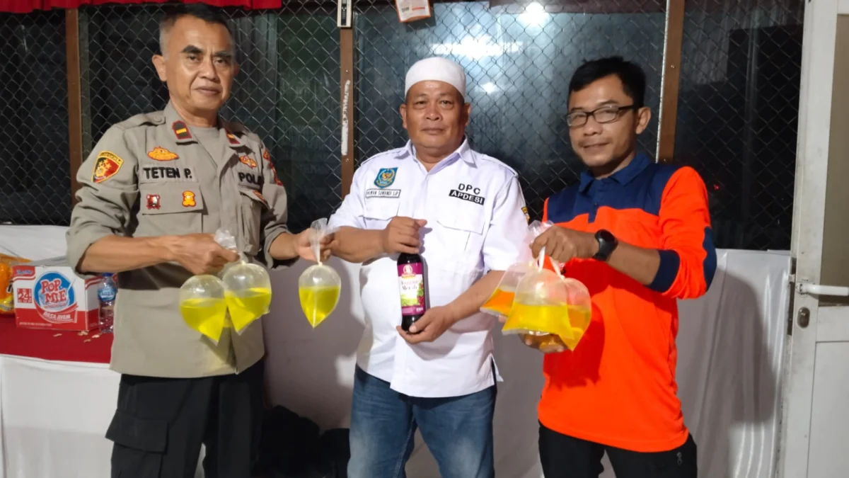 Polsek Sukaluyu dan Tim Gabungan Sita Puluhan Bungkus Miras Oplosan di Malam Takbir