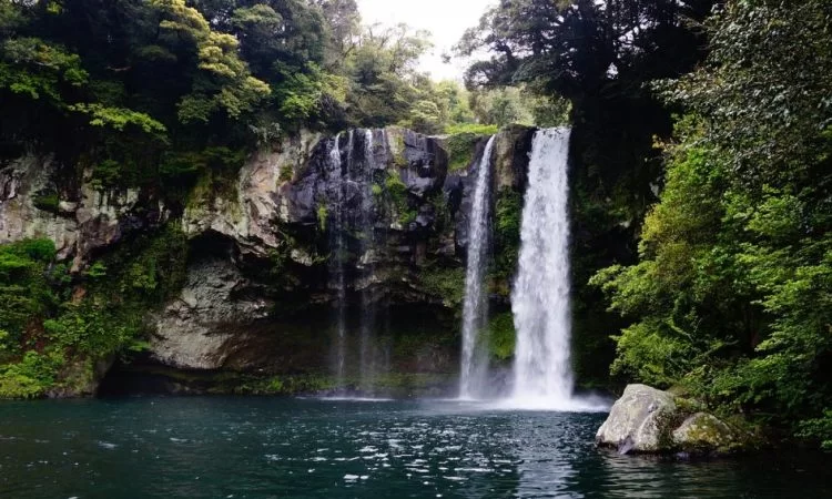 Inilah 3 Curug Cianjur yang Tak Kalah Indah