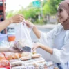 Asal-Usul Kata Takjil Bulan Ramadhan