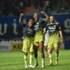 Prediksi Persita vs Persib, Bisakah Tim Maung Bandung Tetap Amankan Tiga Poin?