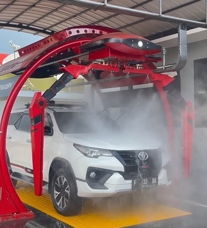 Robotic Carwash Titan