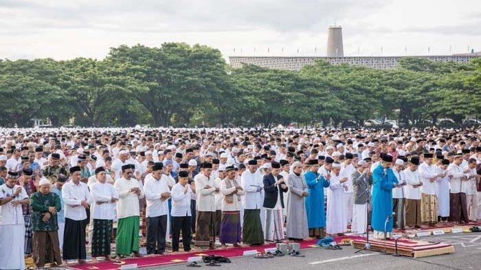 Apa Hukum Sholat Id Bagi Umat Muslim?