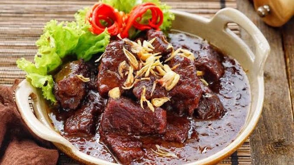 Tips Mengolah Semur Daging Supaya Empuk