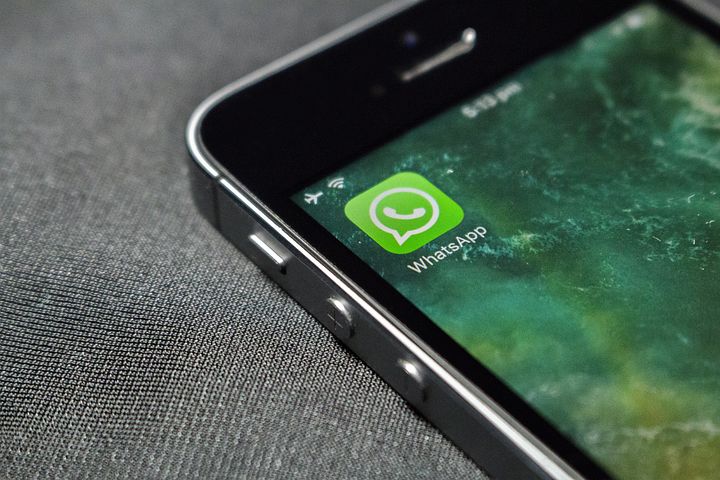 Cara kembalikan chat WhatsApp terhapus