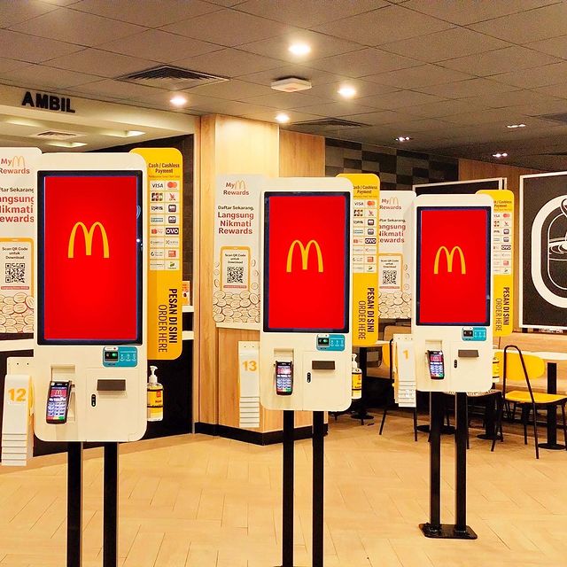 Siap-siap Dine in di McD Cianjur, Begini Cara Pesan McDonalds Melalui Menu Layar Sentuh!