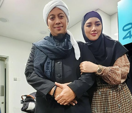 Bebi Silvana Istri Opick, Minggat dari Rumah dan Bawa Anak