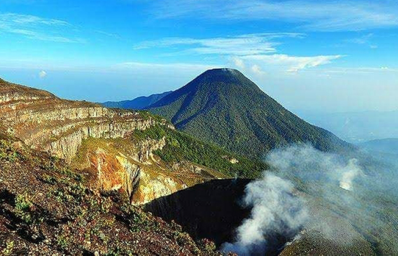 Terkait Proyek Pembangunan Geothermal Pihak TNGPP Belum Bersikap. (net)