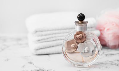 4 Rekomendasi Parfum Remaja Dengan Harga Ekonomis Yang Cocok Untuk Para Pelajar