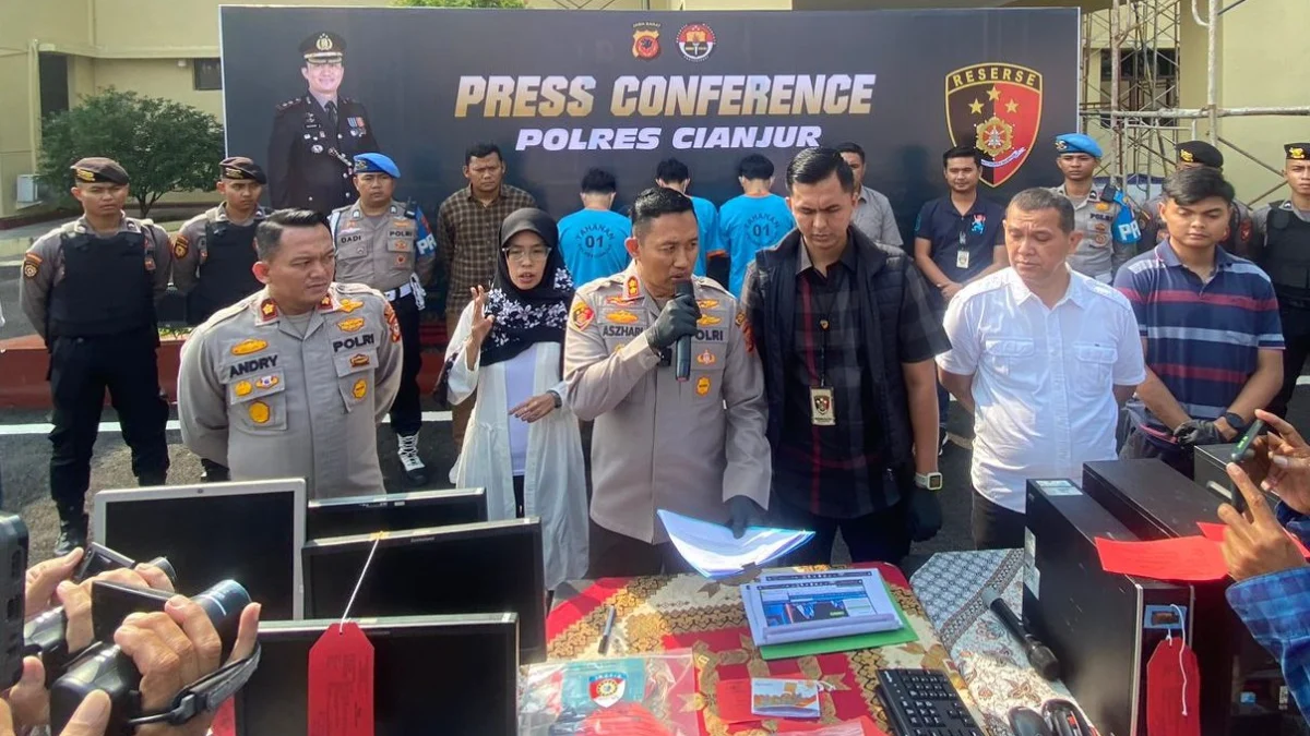 Polres Cianjur Ungkap Praktik Judi Online Beromset Ratusan Juta Rupiah Per Hari. (zan)