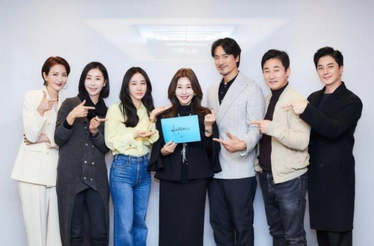 Profil Lengkap Para Pemain Drama Korea Terbaru Durian’s Affair!