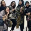 Tampil Sederhana, Ayu Ting Ting Hadiri Acara Sekolah Bilqis