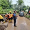 Longsor tutup akses ke Cianjur Selatan