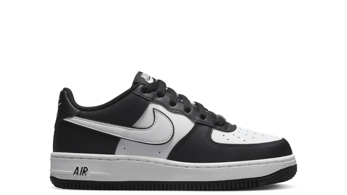 Sekeping Koin Kuno Rp 1000 Bisa Ditukar Dengan Sepatu Nike Air Force Black White