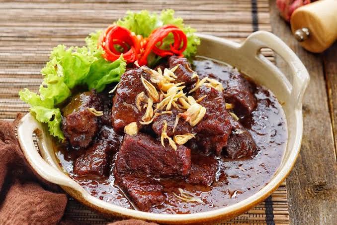 Resep Semur Daging Sapi Menu Idul Adha 2023