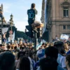 Supportet China rela kejar Bis Argentina untuk Selfi Bareng Messi