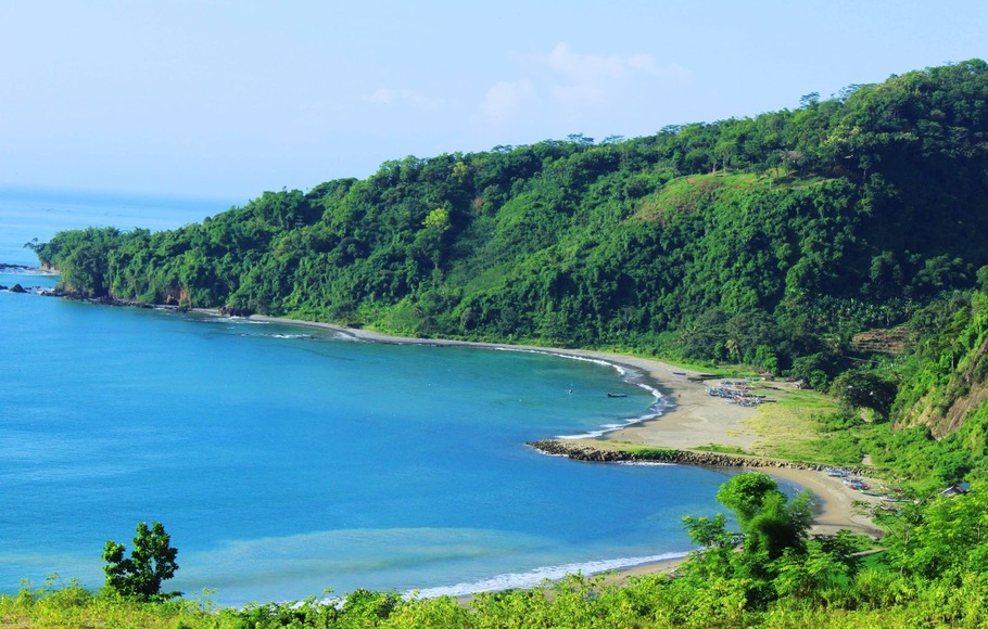 Ini Dia 4 Tempat Unik di Pelabuhan Ratu Sukabumi