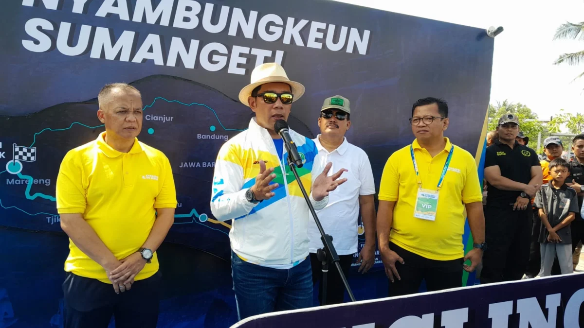 Berdayakan Petmil, Ridwan Kamil Apresiasi Pasar Leuweung Dishut Jabar