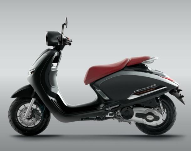 Honda Scoopy 160, Hadir dengan Desain yang Tak Kalah Keren dari Motor Vespa