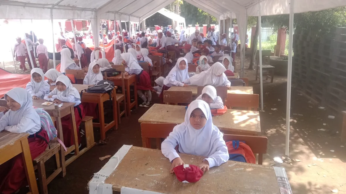 Hari pertama sekolah