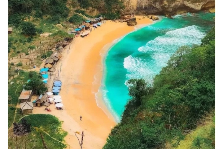 Wisata di Nusa Penida Bali Cocok Untuk Honeymoon